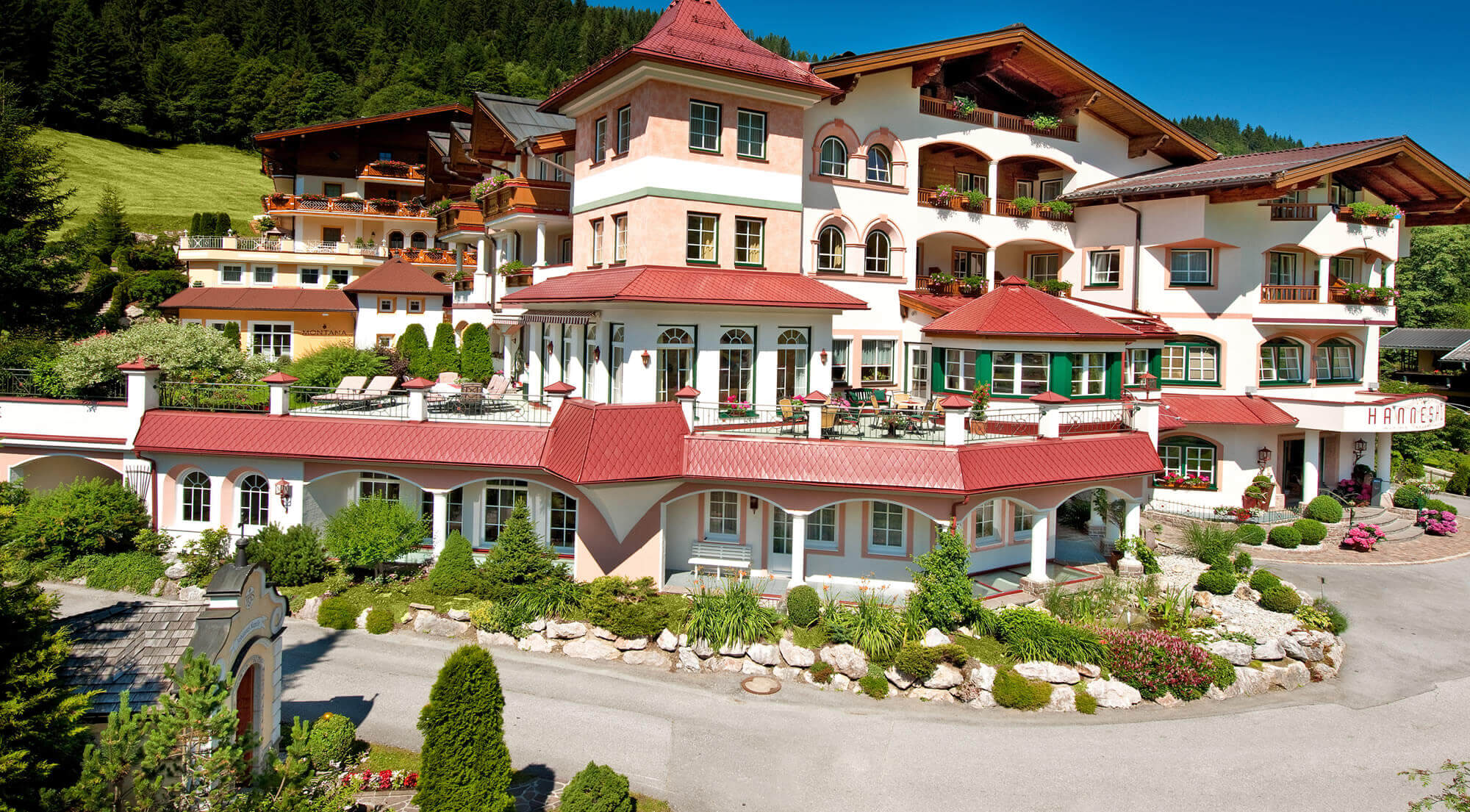 Sommerurlaub im 4-Sterne Hotel Der Hanneshof in Wagrain Kleinarl